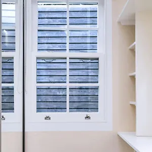 Stylish Bridge Apartment London